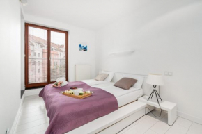 Modern Minimalism Apartment near Poznań Old Market by Noclegi Renters